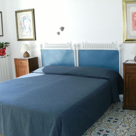 Casa Vacanze Vista Mare Mela Lipari  Exterior foto