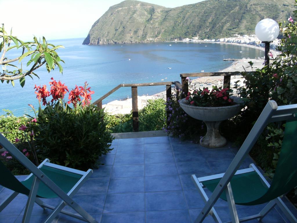 Casa Vacanze Vista Mare Mela Lipari  Exterior foto