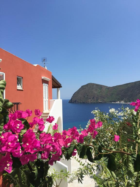 Casa Vacanze Vista Mare Mela Lipari  Exterior foto