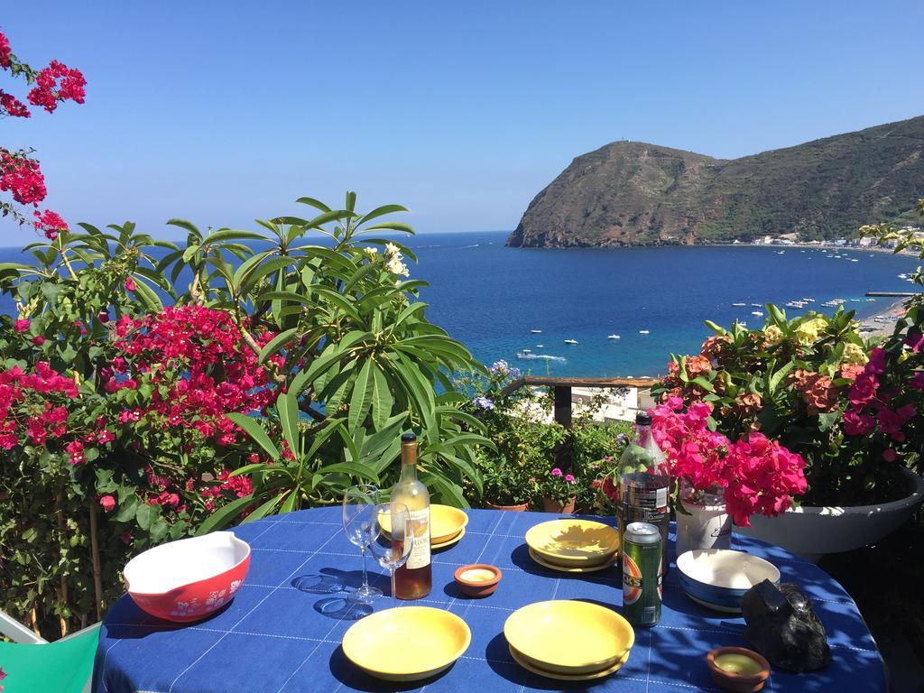 Casa Vacanze Vista Mare Mela Lipari  Exterior foto