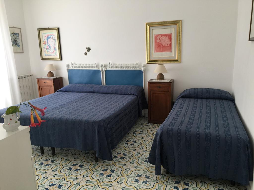 Casa Vacanze Vista Mare Mela Lipari  Exterior foto