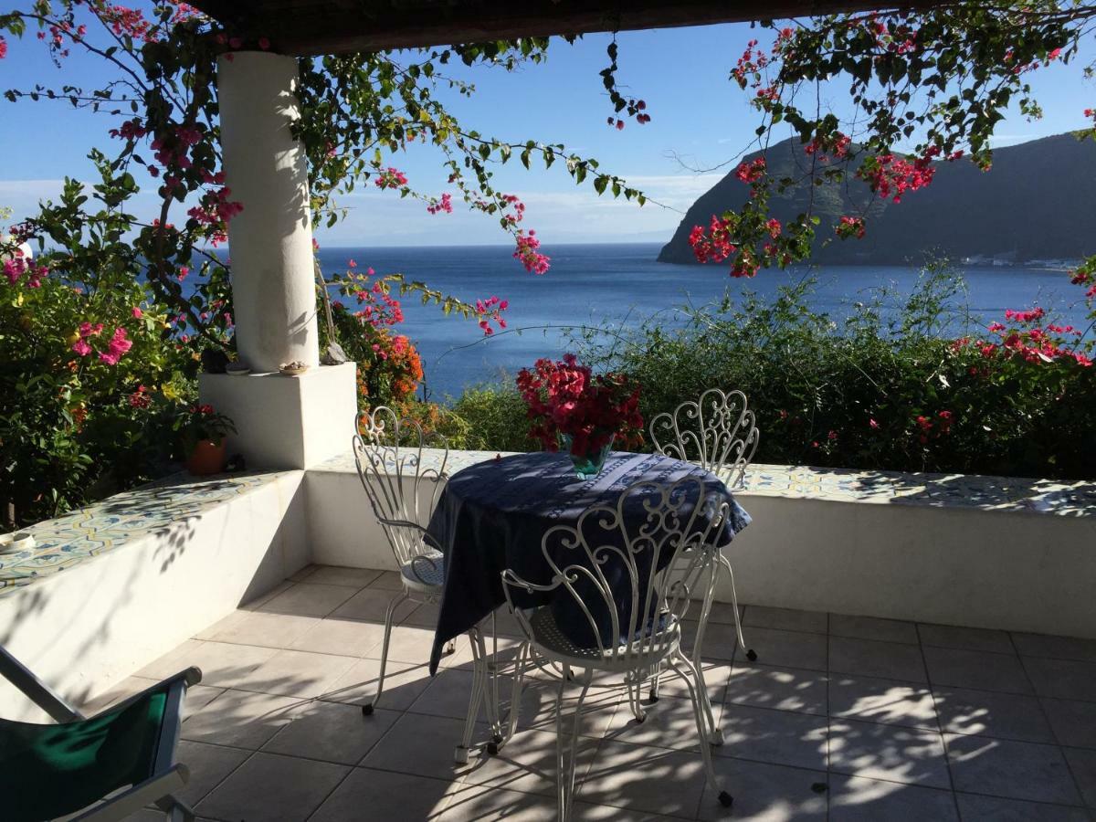 Casa Vacanze Vista Mare Mela Lipari  Exterior foto