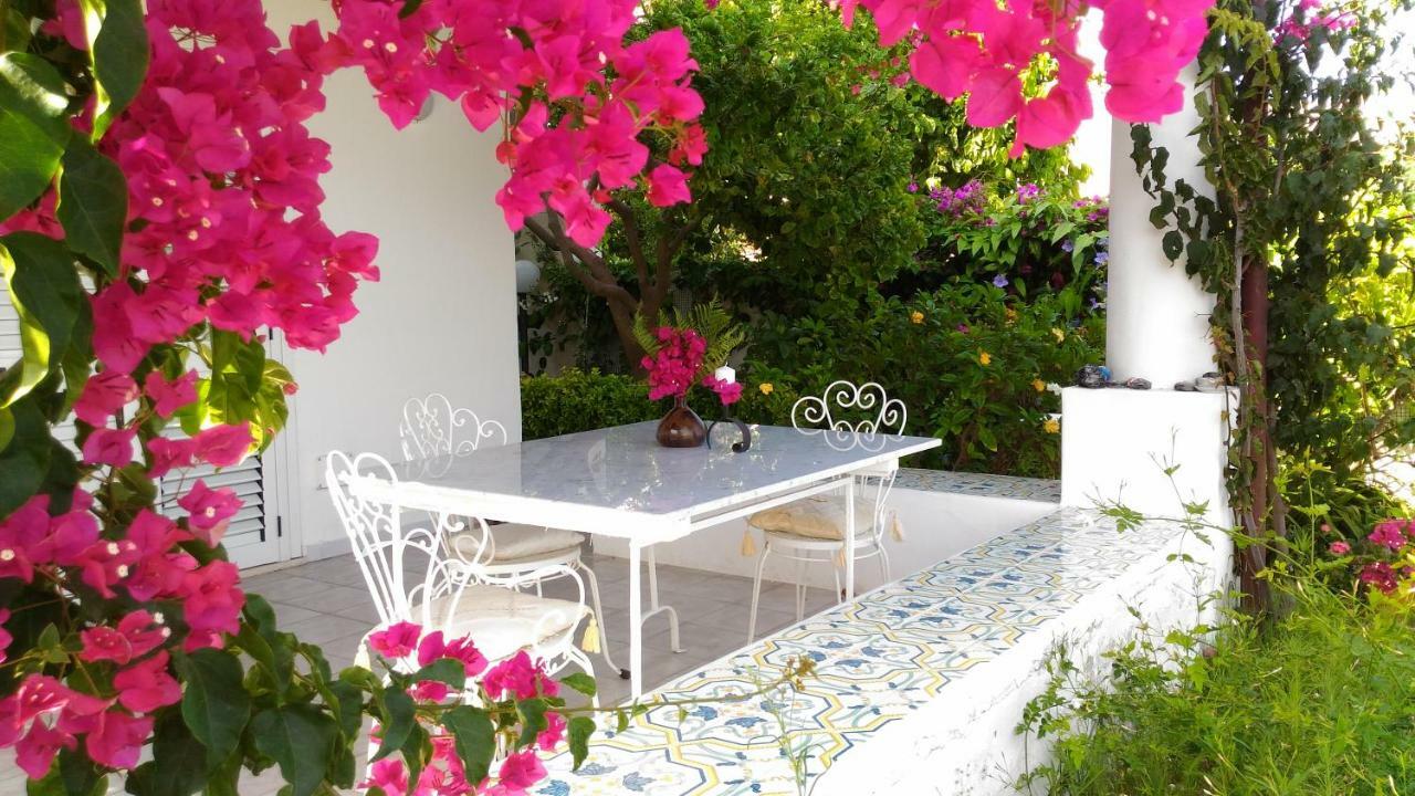 Casa Vacanze Vista Mare Mela Lipari  Exterior foto
